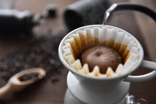 コーヒーのハンドドリップ